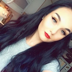 Meet your Posher, Madeline